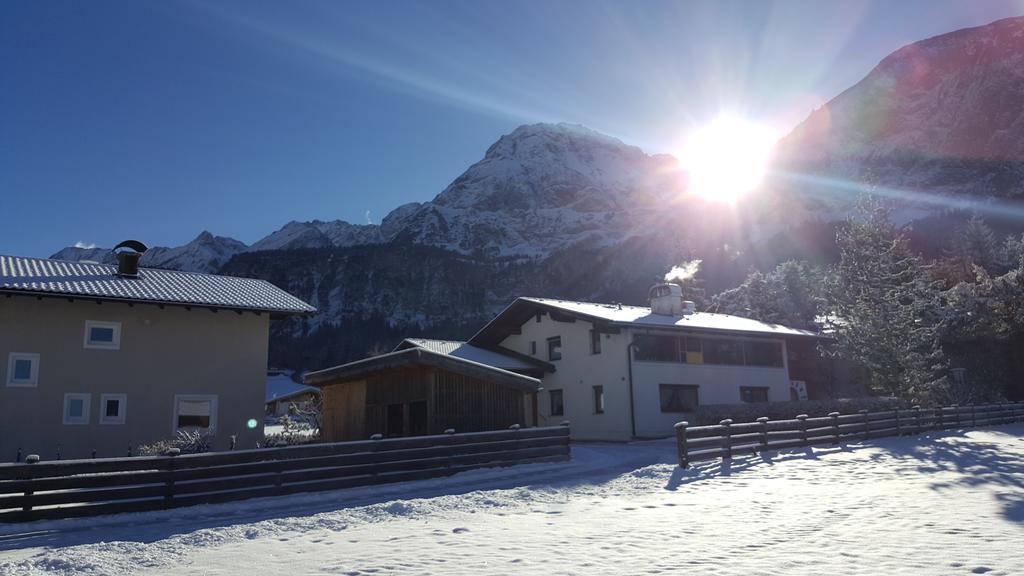 Pension Lischenhof Ehrwald Exteriér fotografie